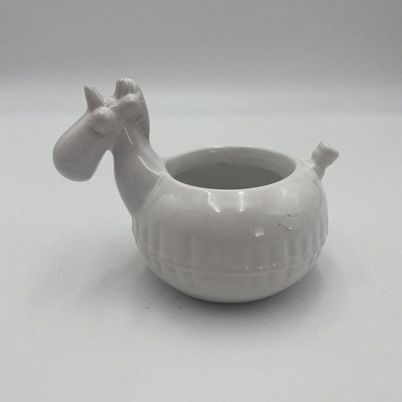 Giraffe white ceramic planter or trinket bowl dish 6" 4. 5 - Picture 1 of 6